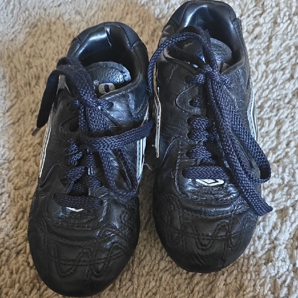 Umbro Kids Black Sneakers